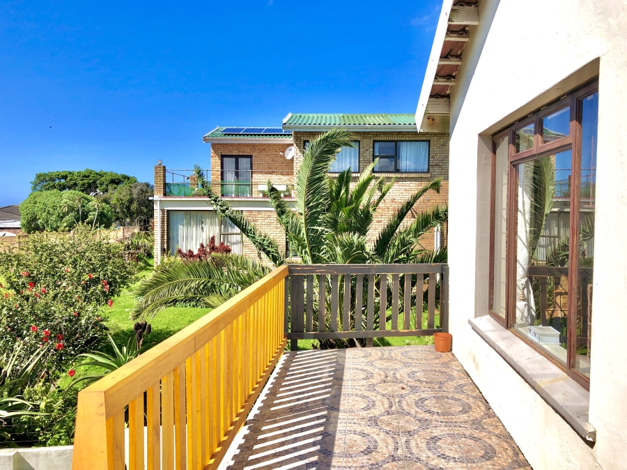 5 Bedroom Property for Sale in Kenton On Sea Eastern Cape